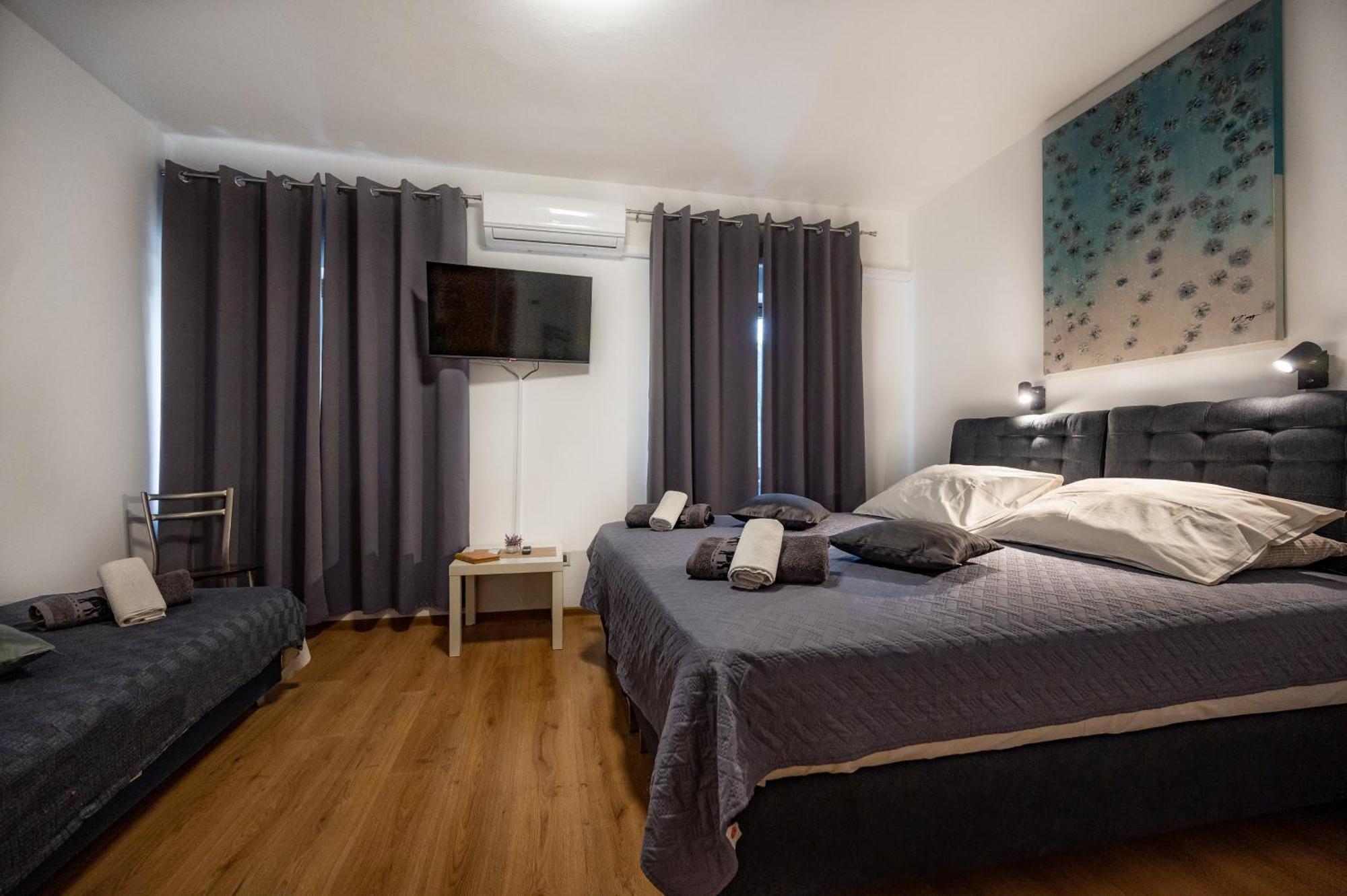 Sonia Rooms Pula Exterior foto