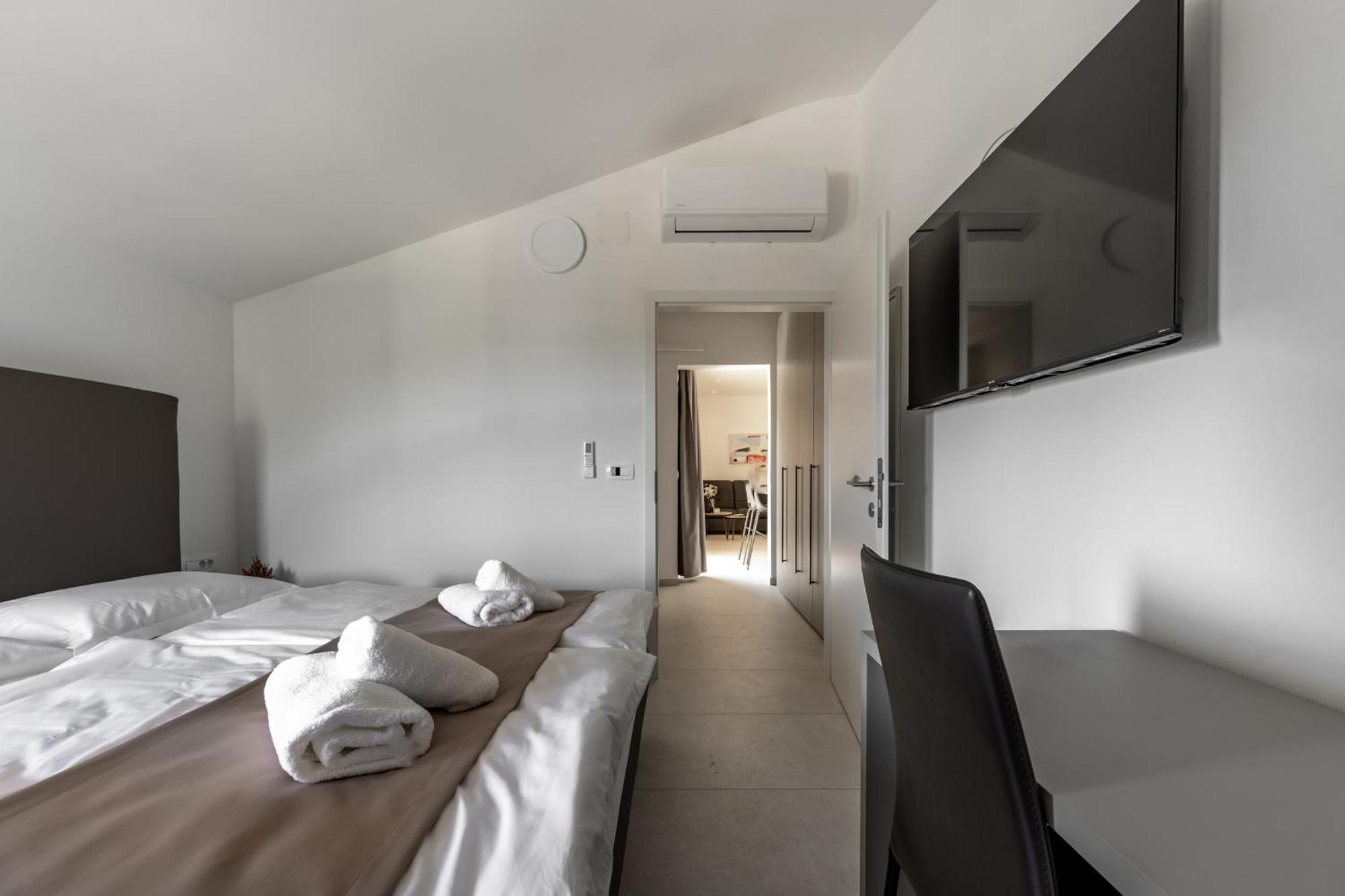 Sonia Rooms Pula Exterior foto